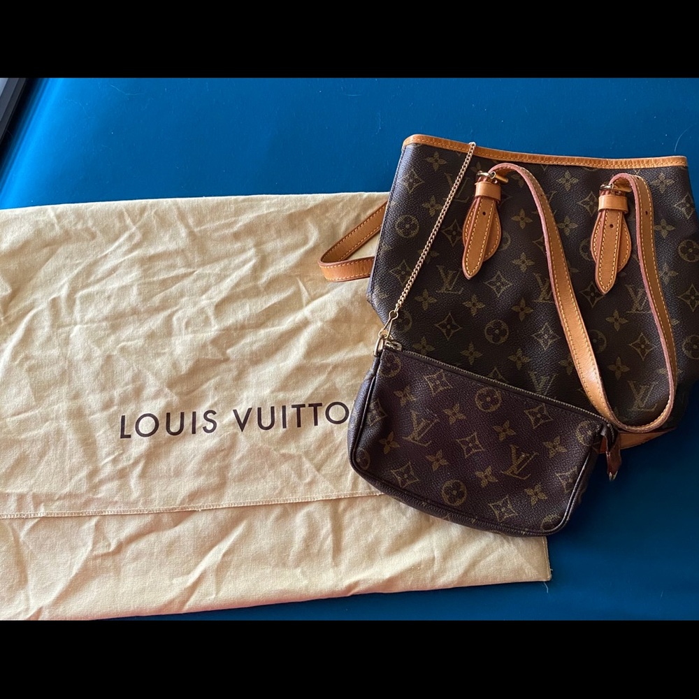 Louis Vuitton Bucket Bag with Chain and Pouch